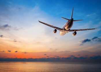 How to Score the Best Deals on Flights: Compare Airfare with Expedia Today!